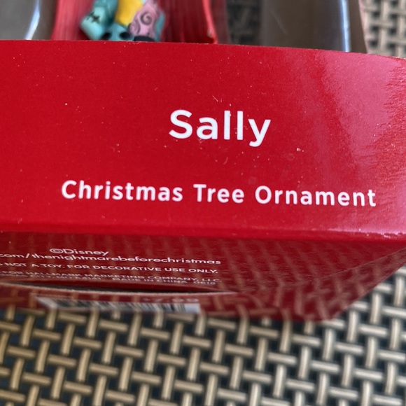 Disney Tim Burton's The Nightmare Before Christmas 25 Year Sally Ornament. - Picture 6 of 13